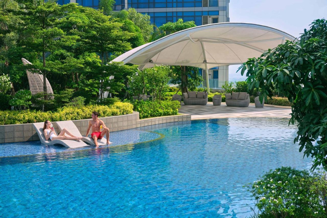 Four Points By Sheraton Surabaya, Pakuwon Indah Экстерьер фото